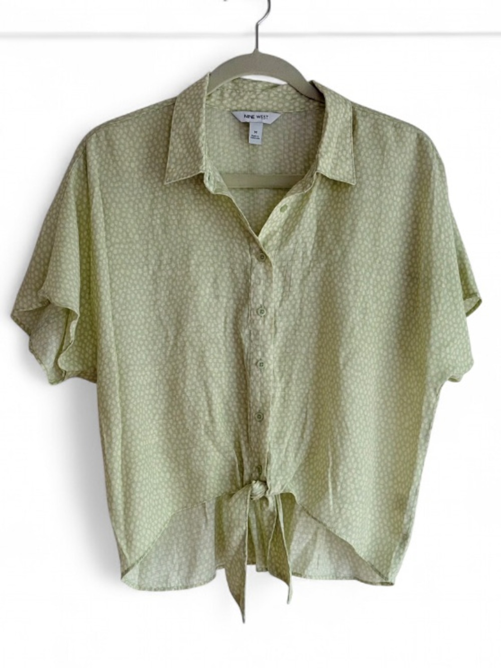 Nine West Dot Print Short Sleeve Tie Bottom Button Down Blouse Size M